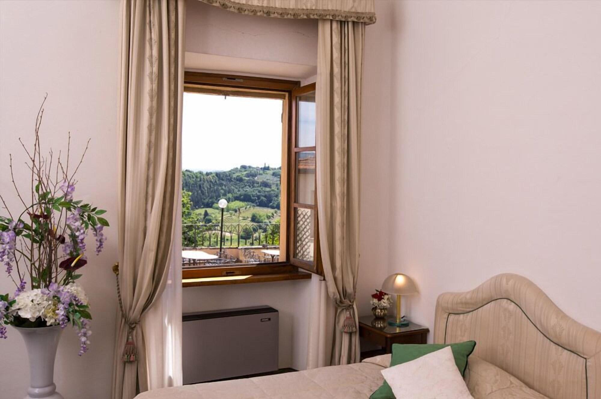 Hotel San Lucchese