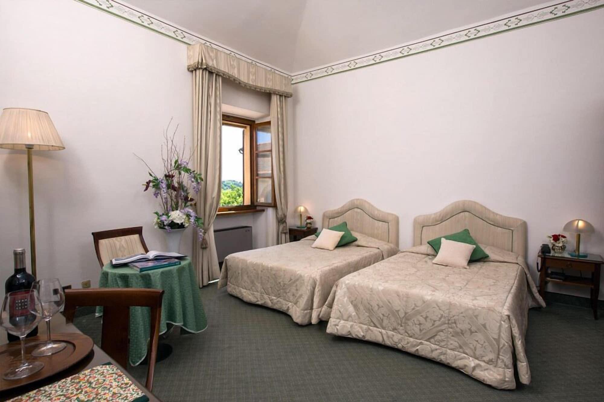 San Lucchese Hotel