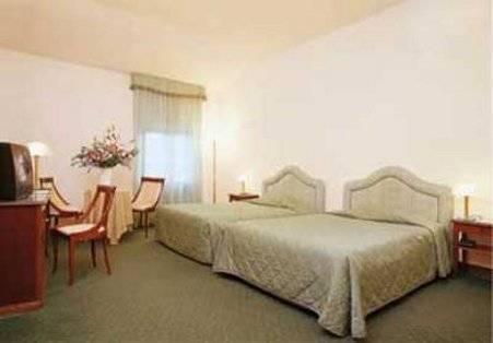 Hotel San Lucchese